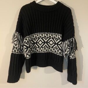 H&M Fringe Sleeve Black and White Patterned Heavyweight Sweater
